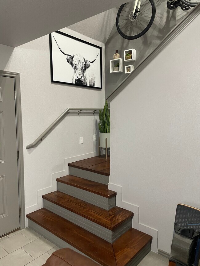 Foto del edificio - 271 Pendleton Ave