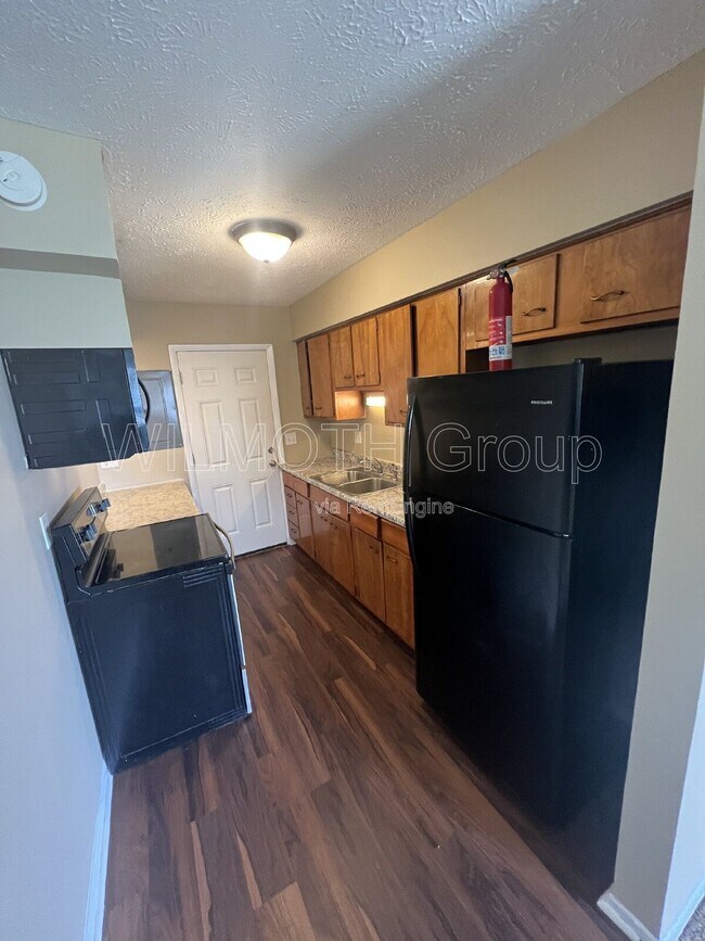 Foto del edificio - 3001 N Campbell Ave