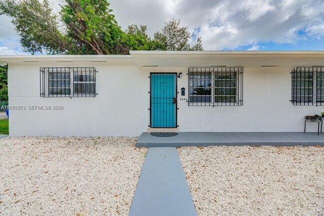 Foto del edificio - 9391 NW 5th Ave