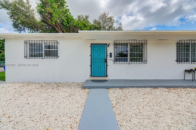 Building Photo - 9391 NW 5th Ave