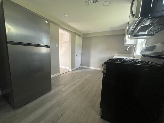 Foto del edificio - 3620 North Point Blvd