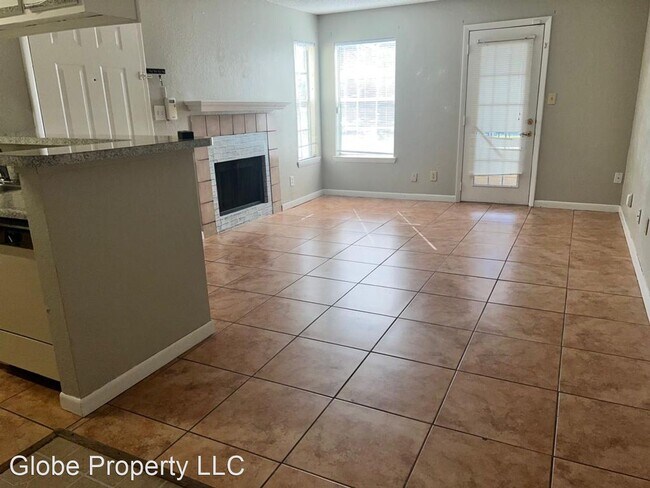 1 br, 1 bath House - 5601 Rosebriar Way #2... photo'