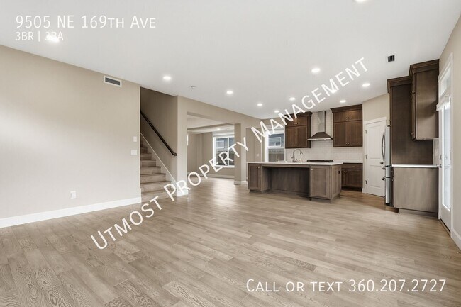 Building Photo - 9505 NE 169th Ave