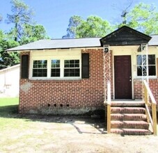 Building Photo - 223 Highland Ave