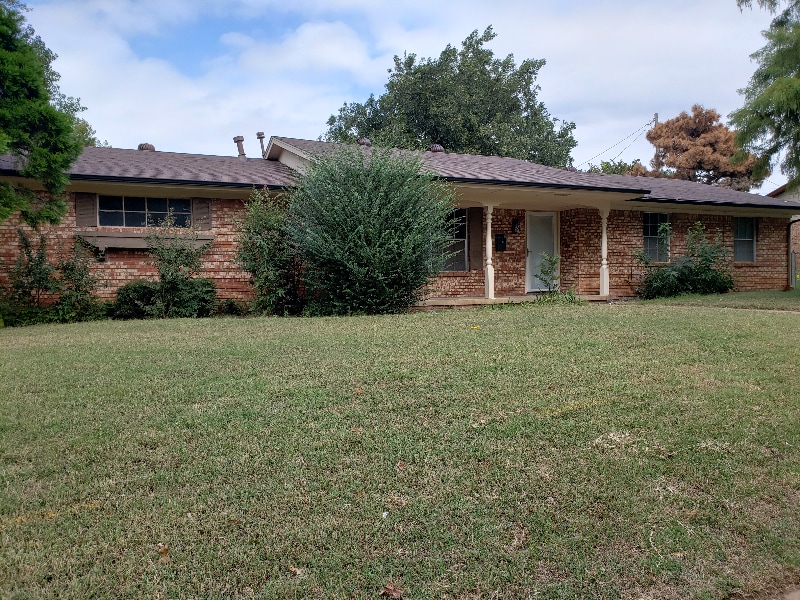 Primary Photo - 1129 W Havenwood Dr