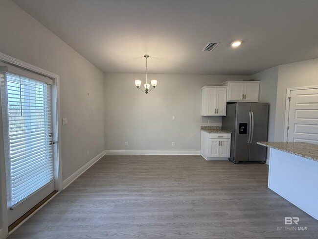 Building Photo - 13156 Shoshoney Cir