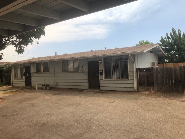 Building Photo - 3250 Walnut Grove Ave