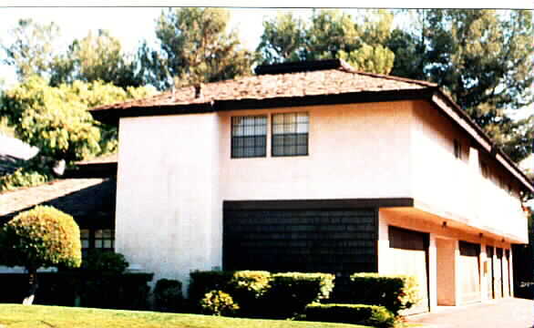 Building Photo - 23032 Village Dr