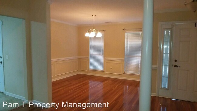 Foto del edificio - 3 br, 2 bath House - 24 Carlisle Lane