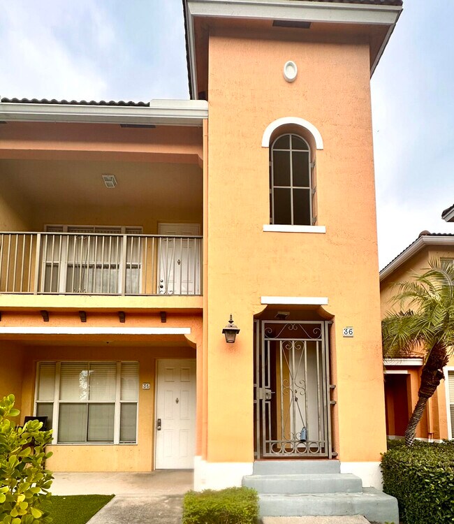 Foto del edificio - 3553 Forest Hill Blvd