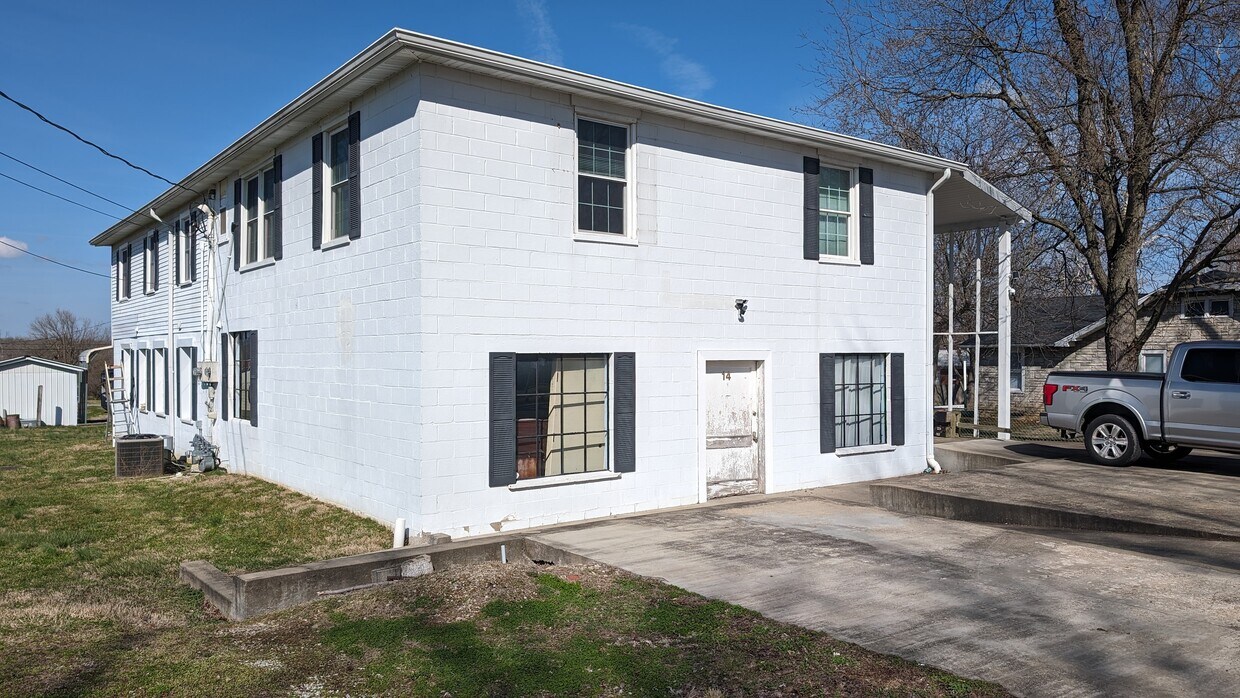 14 Highland Ave, Madisonville, KY 42431 Apartments in Madisonville, KY