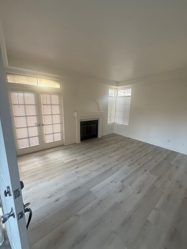 Building Photo - Beautiful Lomos Del Oro 2 Bedroom 2 Bath C...