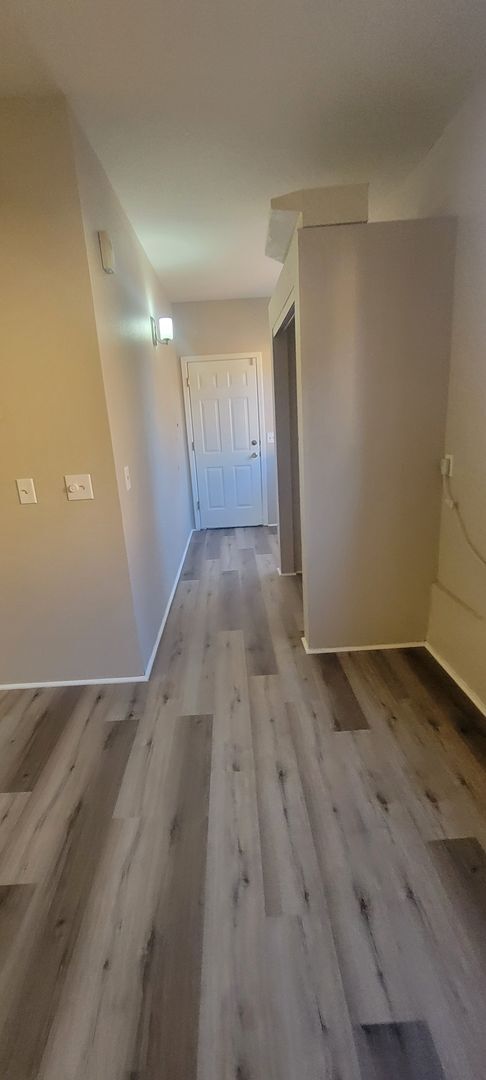 Foto del edificio - 390 Fairway Oaks Dr