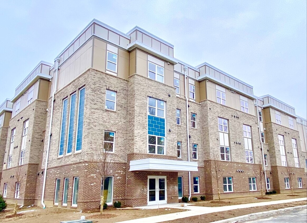 Primary Photo - Secor Senior Lofts I & II