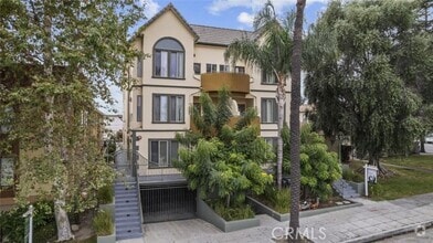 Building Photo - 231 E Burbank Blvd