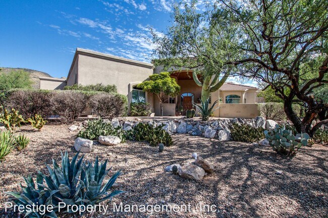 Building Photo - 4 br, 4 bath House - 5100 N Sabino Springs