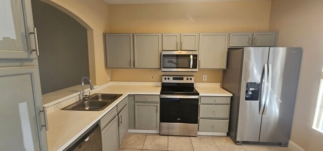 Photo - 3 BEDROOM / 2 BATH - 2 STORY TOWNHOUSE (SO...