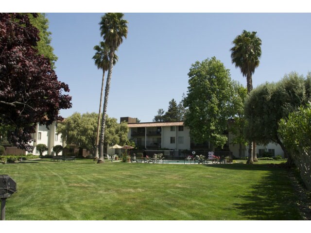 Foto del edificio - 1720 Halford Ave