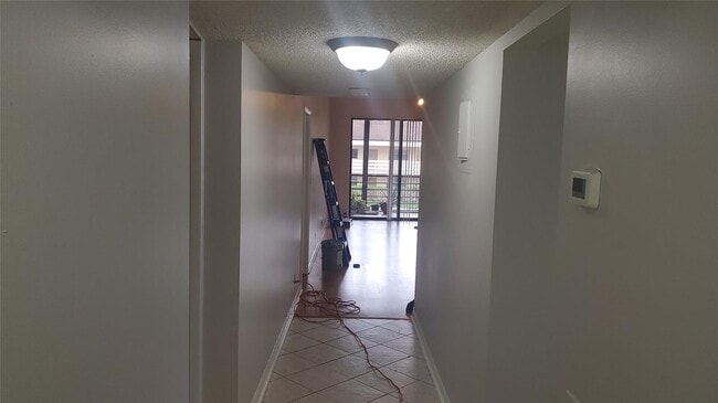 Building Photo - 4491 Crystal Lake Dr