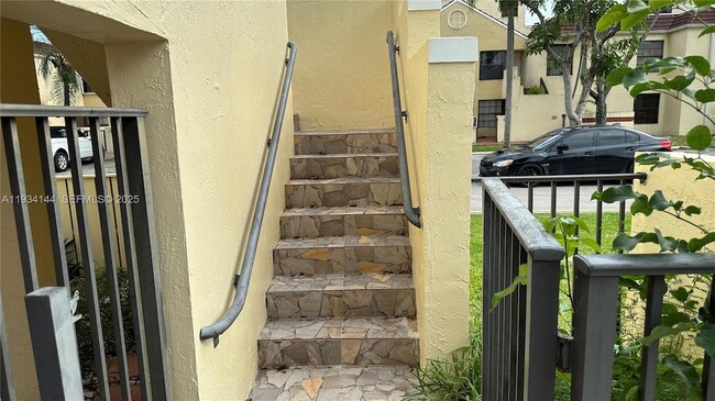 Photo - 8834 SW 130th Ct Apartment