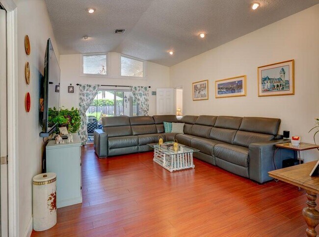 Foto del edificio - 11335 Woodchuck Dr
