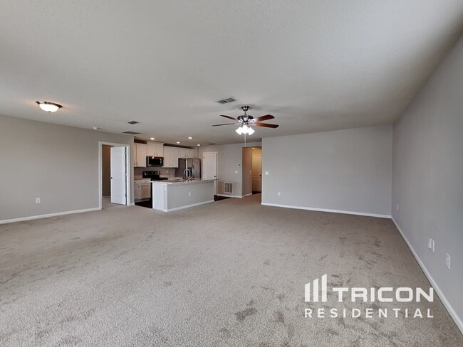 Building Photo - 2247 Pebble Point Drive Green Cove Springs FL