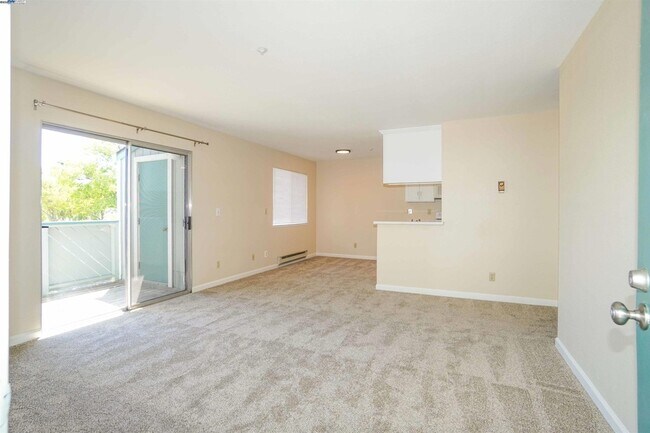 Foto del edificio - 3670 Silver Oaks Way