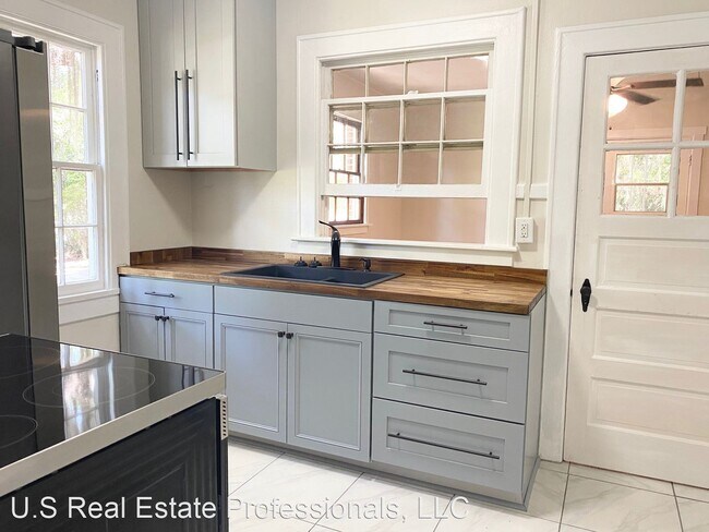 Building Photo - 3 br, 2 bath House - 113 E Wilson Ave