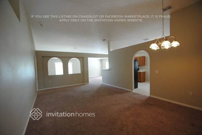 Foto del edificio - 5311 Silver Thistle Ln