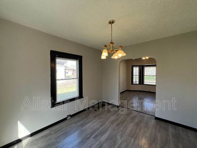 Building Photo - 3616 Independence Rd