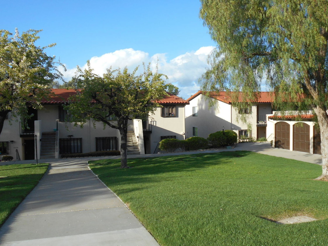 Primary Photo - 11942 Rancho Bernardo Rd