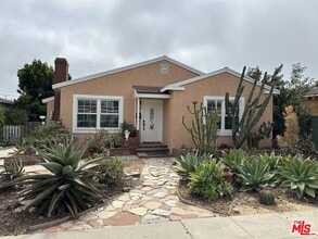 Building Photo - 8037 Campion Dr