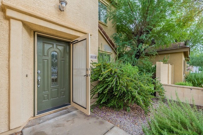 Building Photo - 3 bedroom home in Surprise