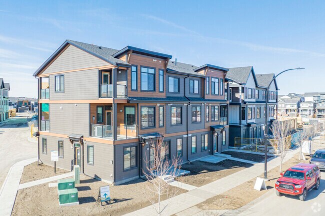 Range townhomes at Rockland Park