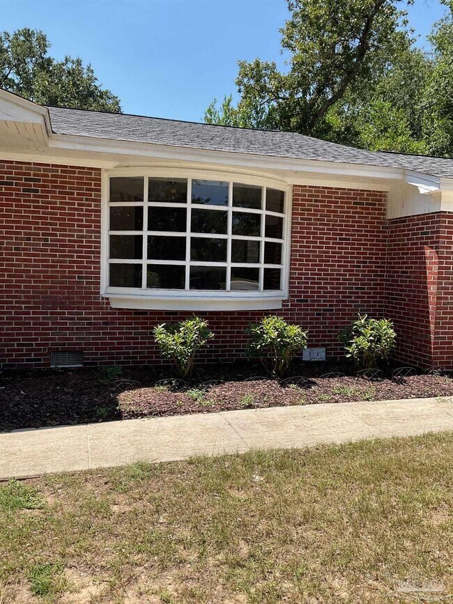 2009 Peyton Dr, Pensacola, FL 32503 House Rental in Pensacola, FL