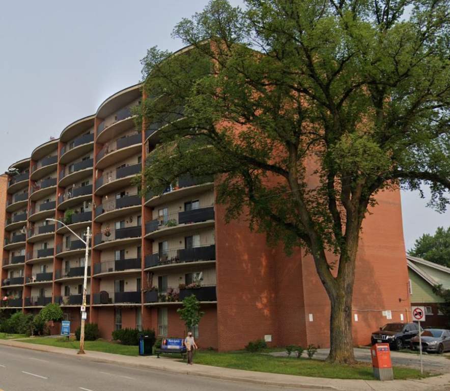 Primary Photo - Park View Tower Apartments