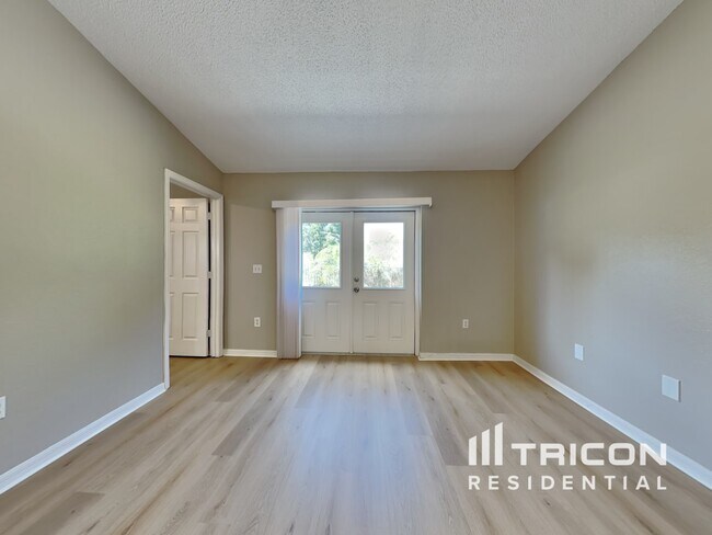 Foto del edificio - 4928 Palm View Drive N Mulberry FL