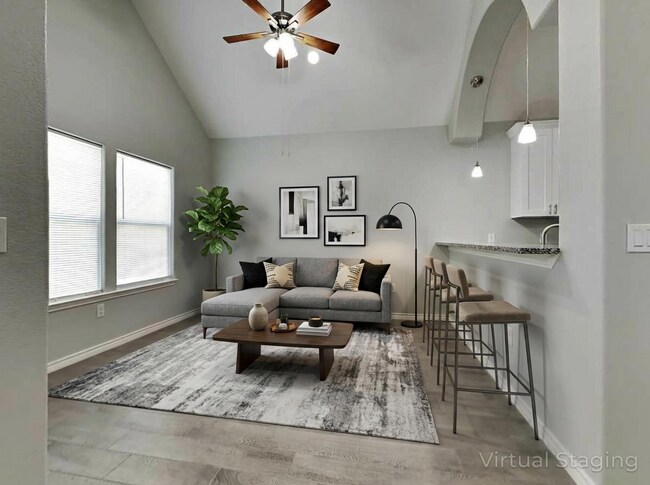 Foto del edificio - 16931 W Juneau St