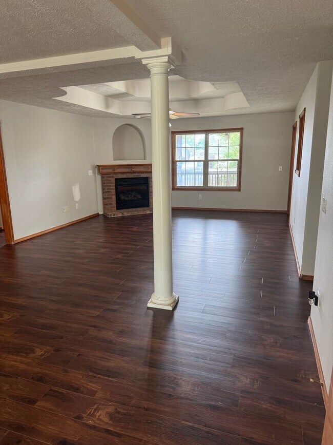 Foto del edificio - 3 Bedroom | 2 Bathroom | 2 Car Garage