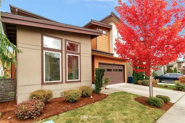 Building Photo - 5106 NE 11th St