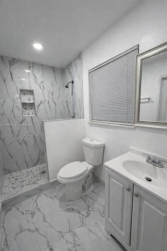 Building Photo - 3328 Wilson St