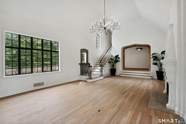 Building Photo - 5 Sherwood Ave