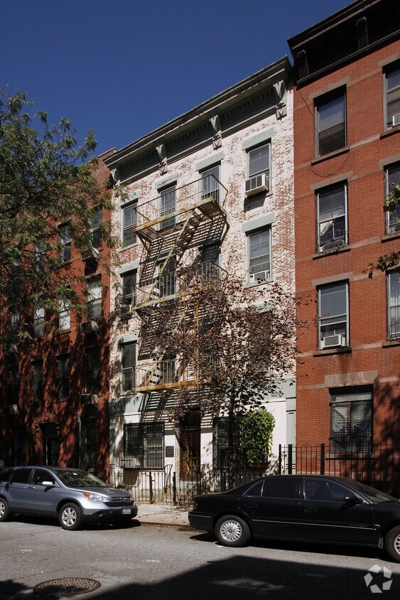 Primary Photo - 433 W 48th St