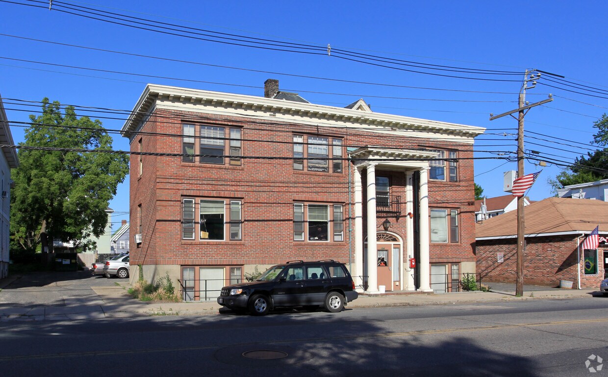 Primary Photo - 154 Union Ave