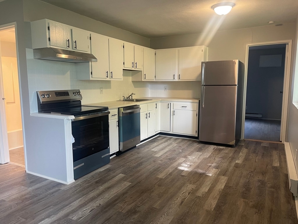 Foto principal - 8 New Plainville Rd