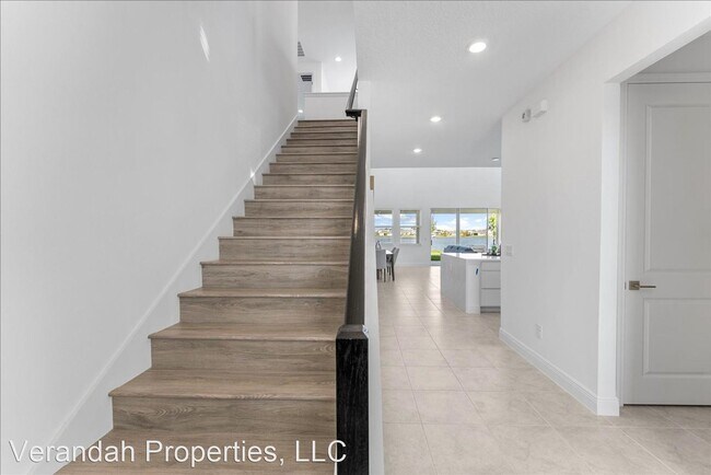 Building Photo - 4 br, 4.5 bath House - 18781 Planetree St