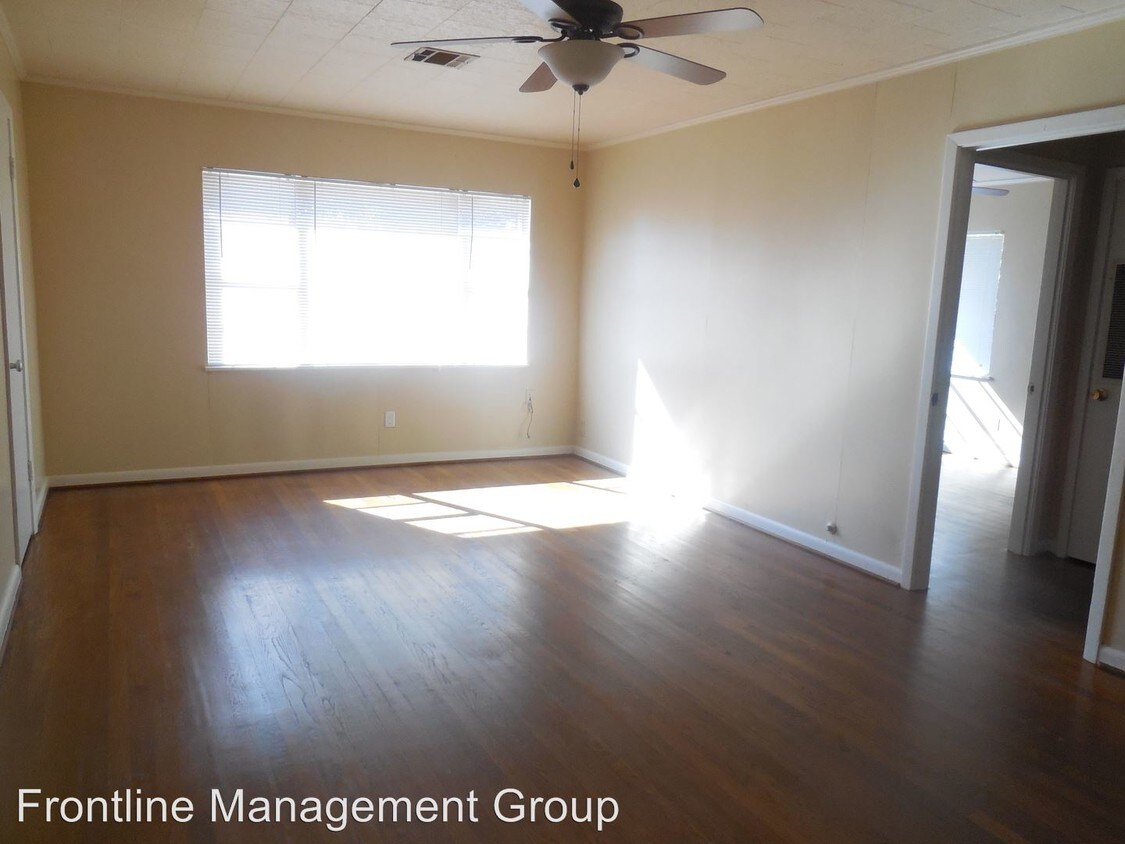 Foto principal - 320 Devalcourt St