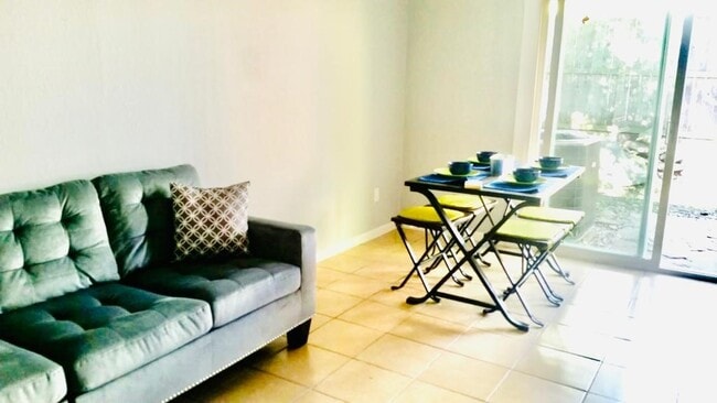 Foto del edificio - 5908 Kiam St