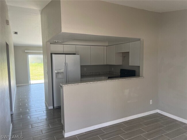 Foto del edificio - 1315-1317 Andalusia Blvd