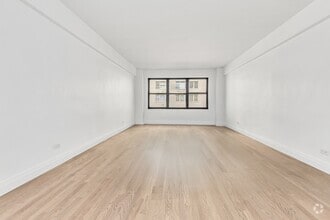 Building Photo - 140 E 56th St